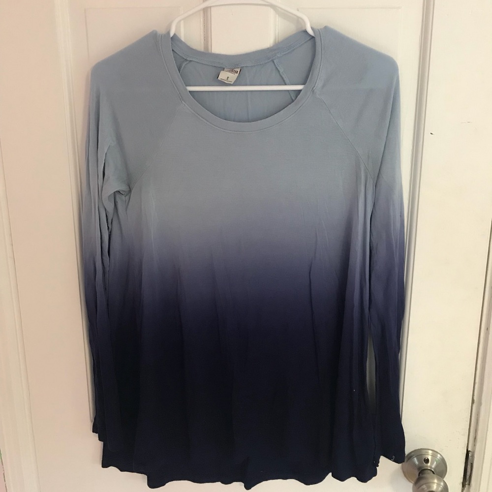Blue Ombré Long Sleeve Hollister T-shirt sz S